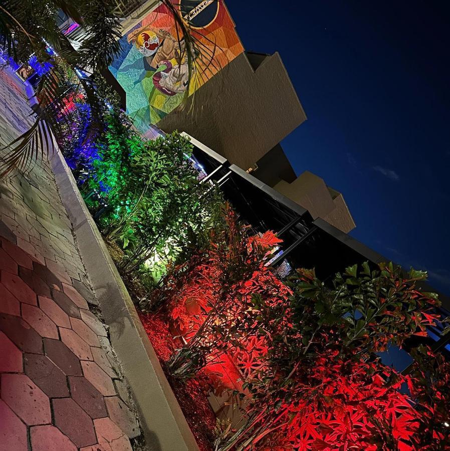 Mari Jean Hotel - All Adults Welcome St. Petersburg Exterior foto